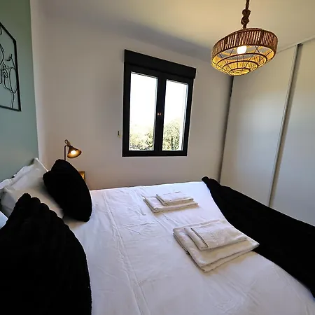Magnifique T4 Neuf A 1km Du Port De Bonifacio Apartment