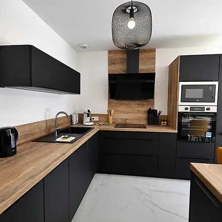 A Serenita - T4 Moderne - Terrasse & Calme A *